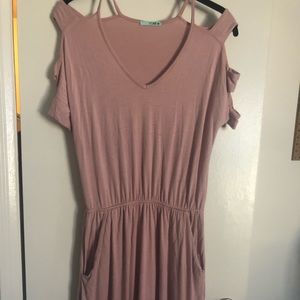 Light mauve dress with POCKETS and sleeve details